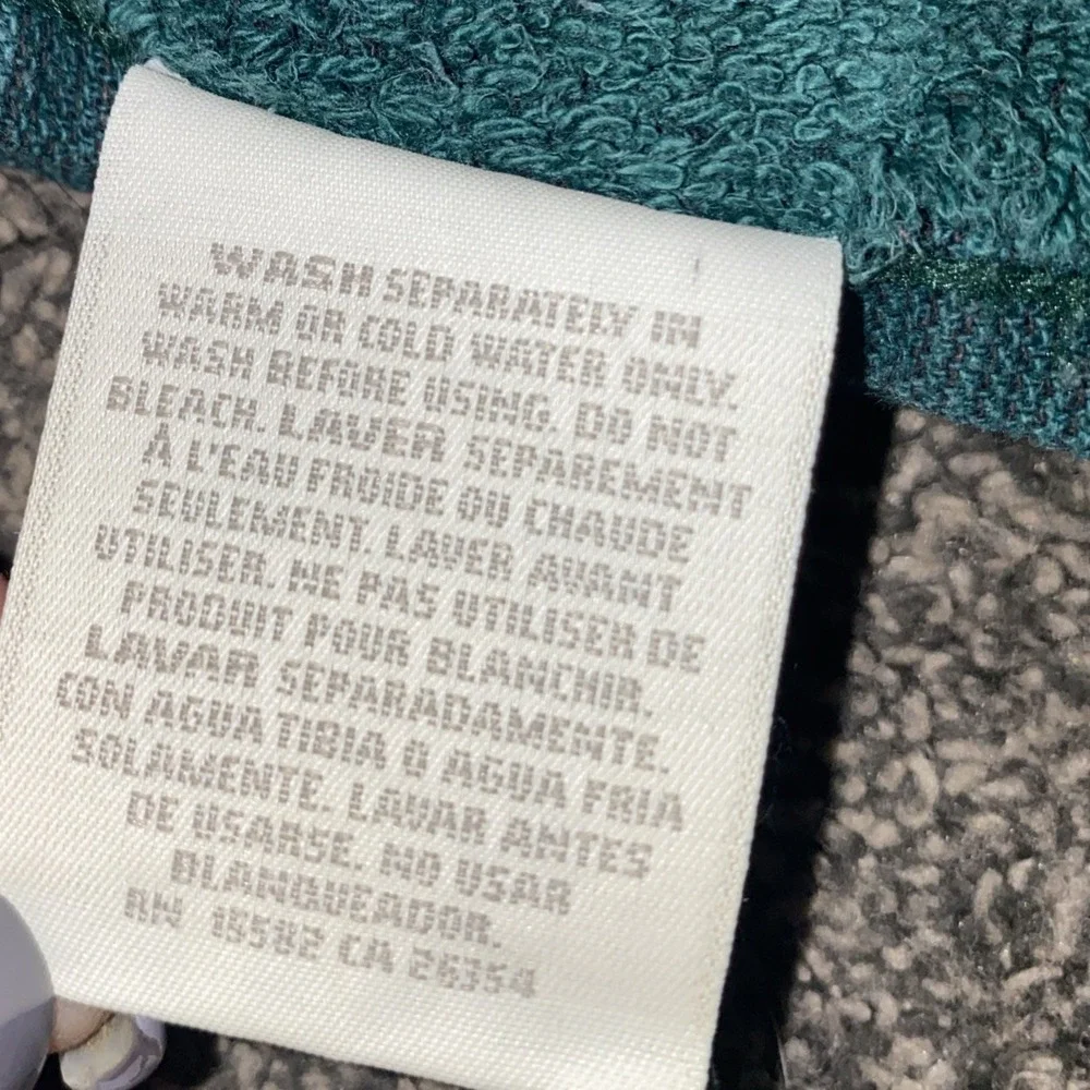 Vintage WAMSUTTA Bath Towel Sculpted L Forest Green Floral 25